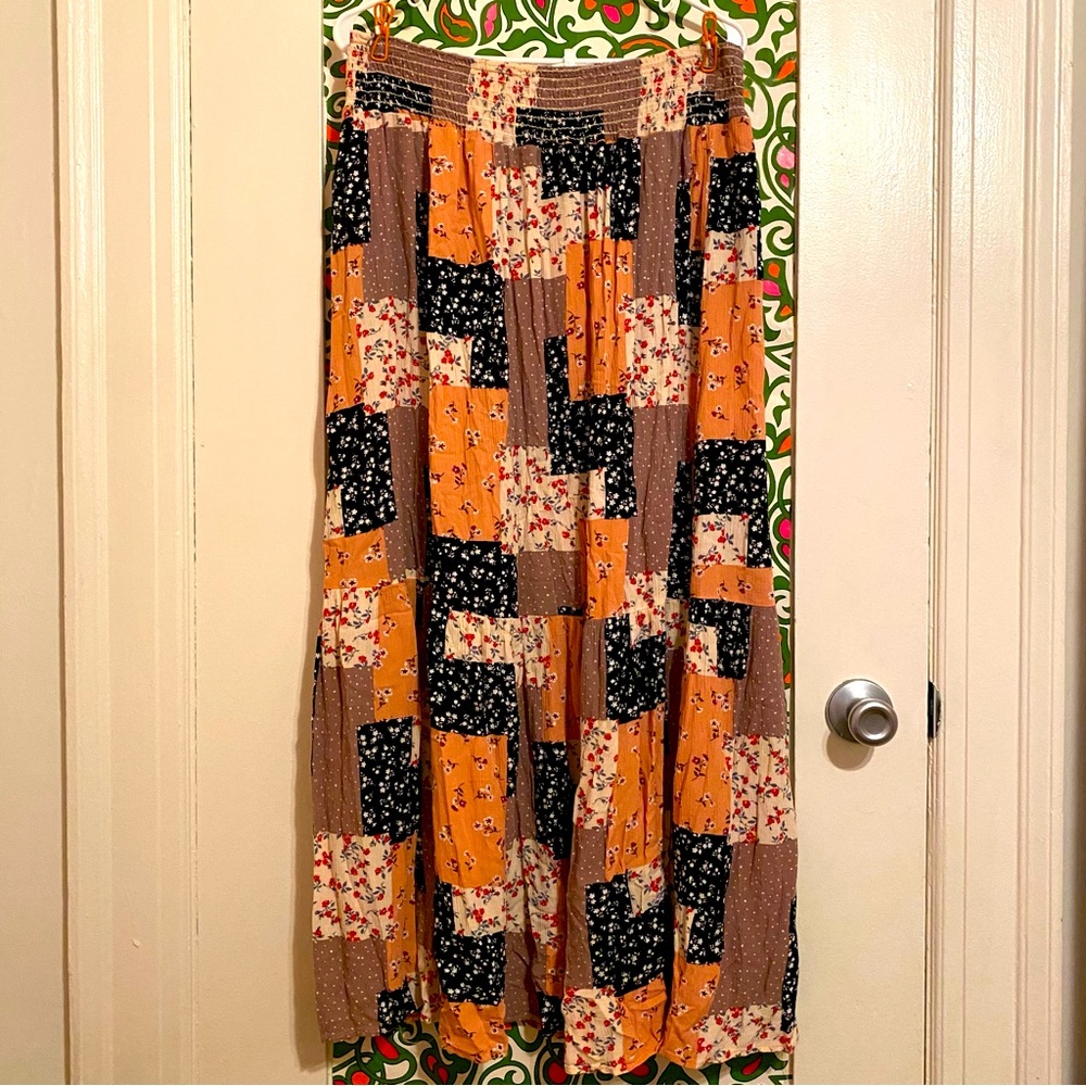 Super pretty and flowy Persaya patchwork long maxi hippie skirt, size 2X.